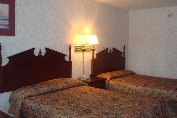 PARAGON INN HILLSBORO (Hillsboro)